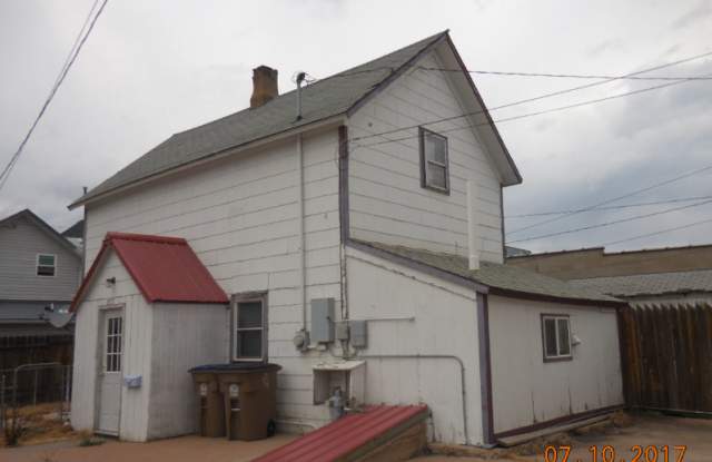 207 East Sheridan Street