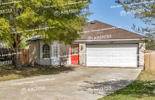 1269 Hilltop Drive - 1269 Hilltop Drive, San Marcos, TX 78666