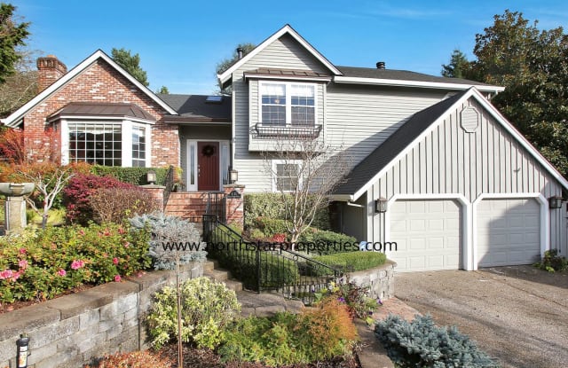 4113 Wolf Berry Ct - 4113 Wolf Berry Court, Lake Oswego, OR 97035