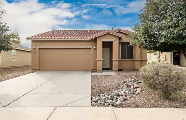 Attractive 3 bed, 2 bath home - 7419 West Glass Lane, Phoenix, AZ 85339