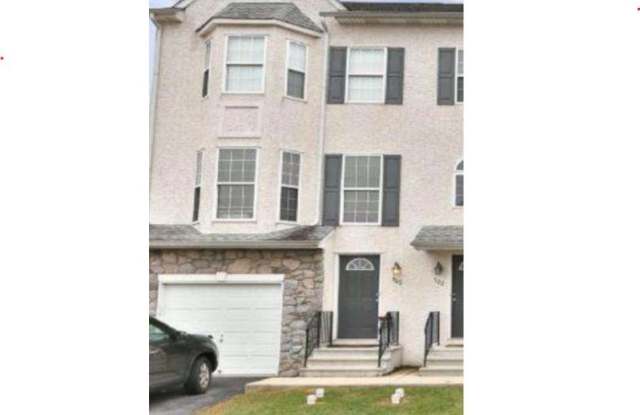 700 Beech Court - 700 Beech Court, Bridgeport, PA 19405