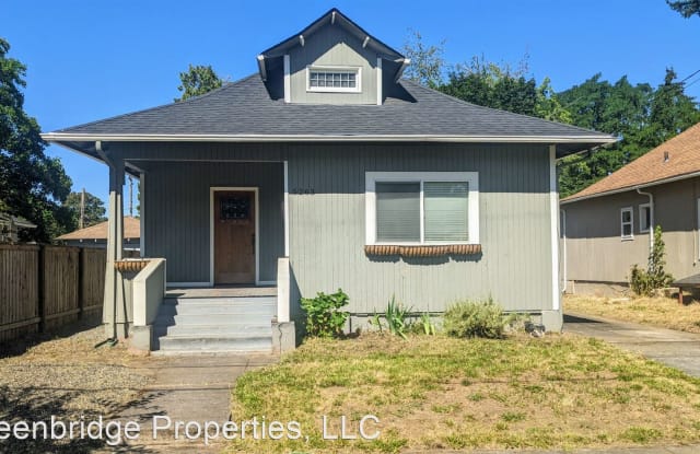 5263 SE 69th Ave - 5263 Southeast 69th Avenue, Portland, OR 97206