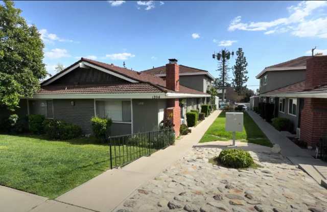Springfield Apartments - 1394