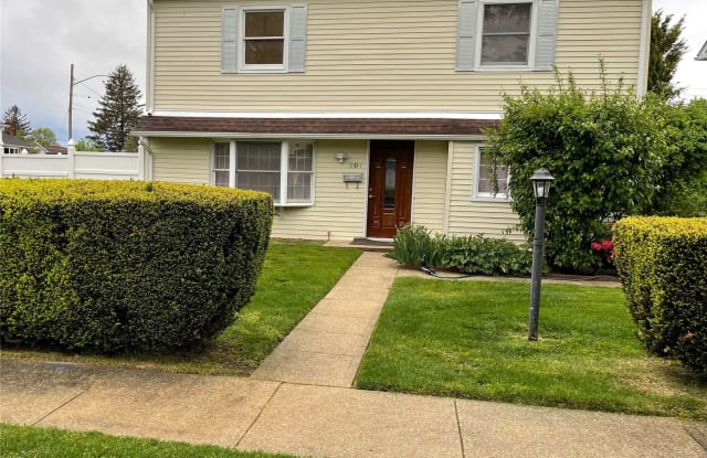 20 Walter Ave - 20 Walter Avenue, Hicksville, NY 11801