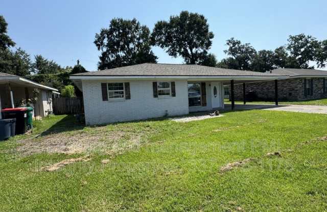 148 Knollwood Drive