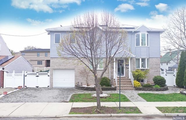 695 1st Street - 695 1st St, Secaucus, NJ 07094