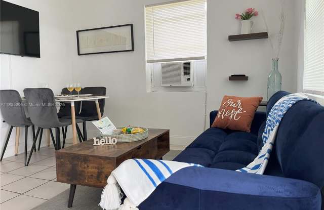 Photo of 1040 SW 28th St