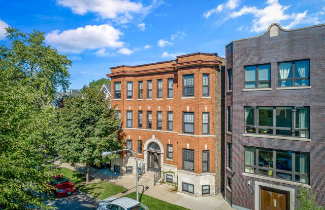Photo of 3637-39 N Paulina