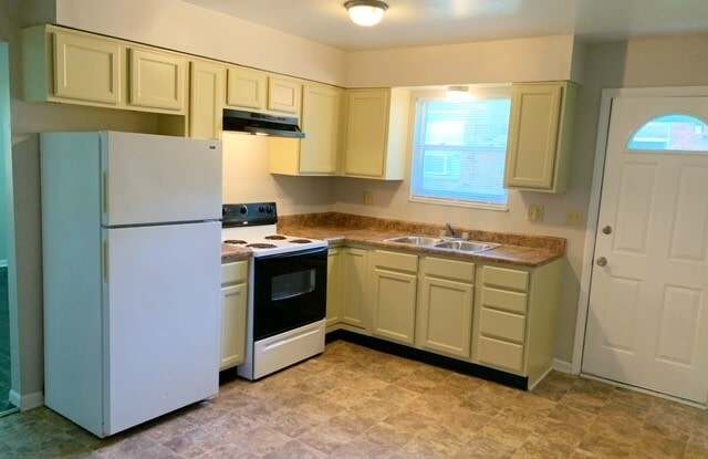 4637 Crestview Avenue