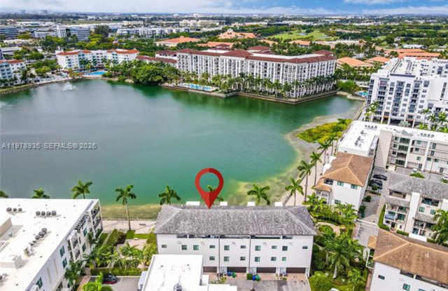 4703 NW 84th Ct th 4703 DORAL, FL 33166