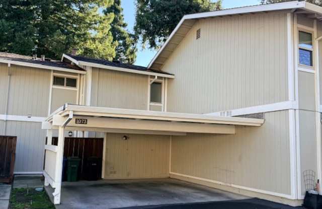 Photo of Charming 2BD/1.5BA Townhome in Westside Danville- Available NOW!