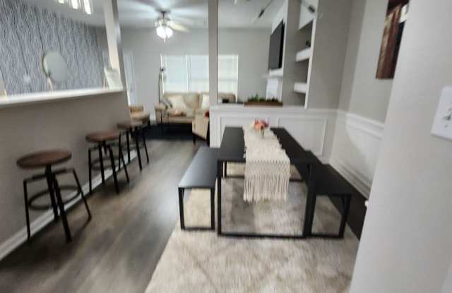 Room in 3 Bedroom Townhome at W Park Cir