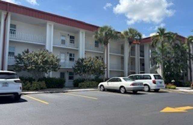 Photo of 1700 Pine Valley Drive unit: 317