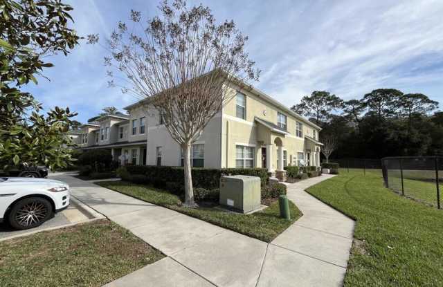420 Carina Circle