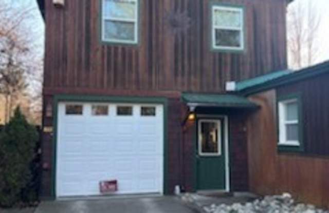 1601 Main Street - B