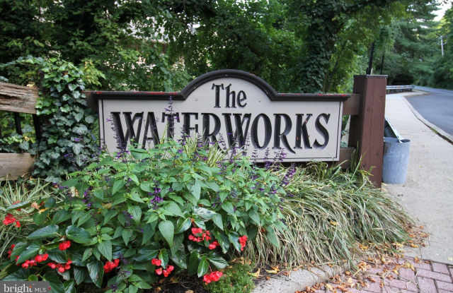 350 S RIVER Road unit: G16