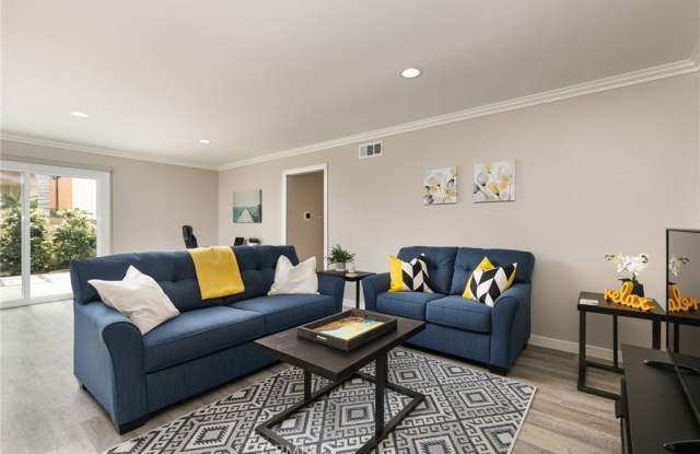 828 E Fairway Drive