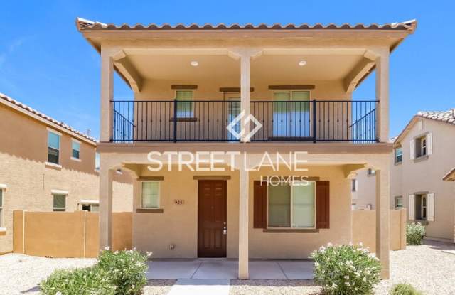 925 East Agua Fria Lane