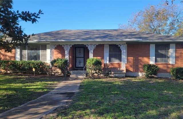 Photo of 2001 E Alma Street