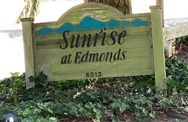 Photo of Charming Edmonds Condo with Two Garages and Modern Comforts