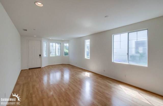 6949 Catamaran Drive