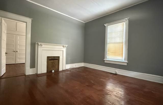 2722 Hillcrest Avenue