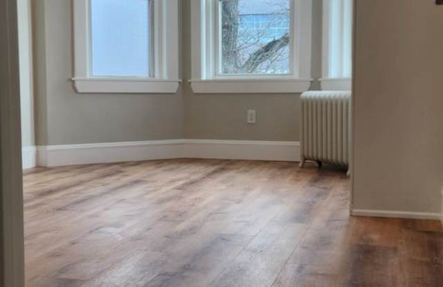 Photo of HOT Renovated 2BR in Allston!