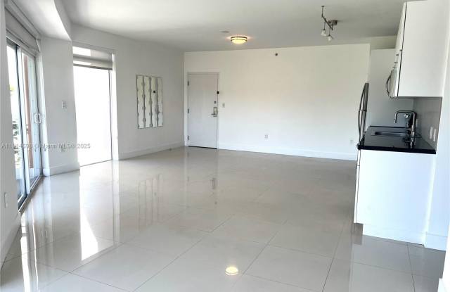 7700 Tatum Waterway Dr