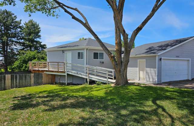 1825 Sunrise Way