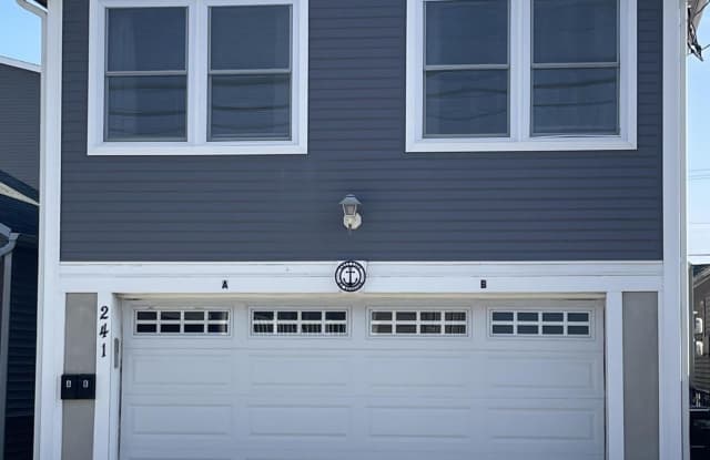 Photo of 241 Hiering Avenue