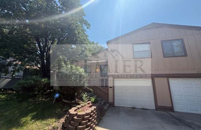 3 bd / 1.5 ba townhome 8430 Lane Place, Raytown, MO 64138 Culdesac $1450 FINISHED BASEMENT