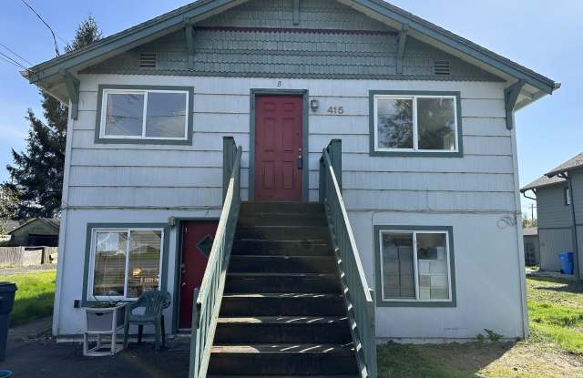 415 East Curtis Street - 2