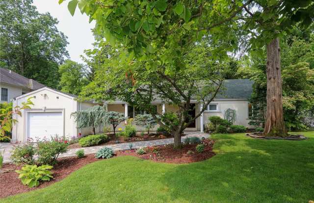 32 Brampton Lane