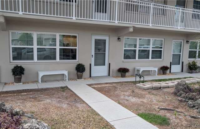 41 Beach Lane