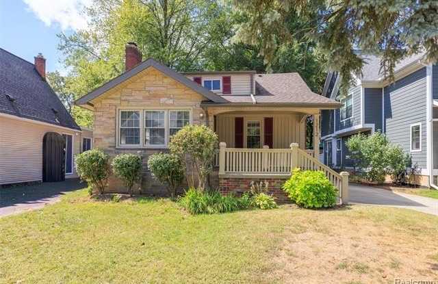 Photo of 1212 Wyandotte Avenue