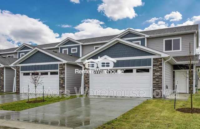 258 NW Waverly Dr