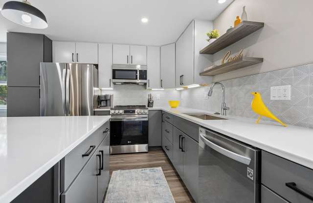 1428 Beauchamp (STR)