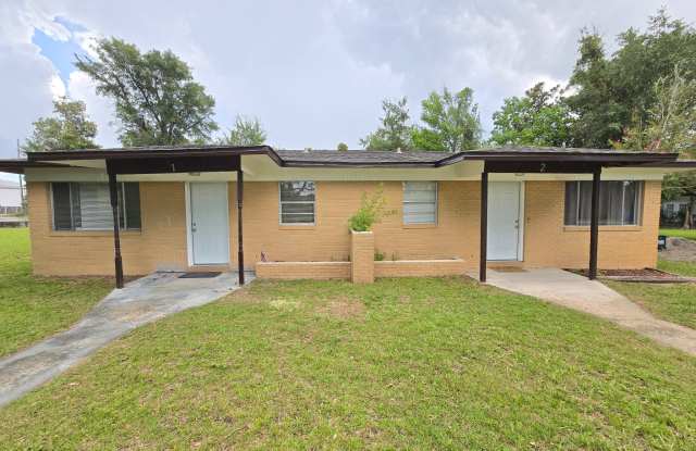 5802 E Highway 22 - 1