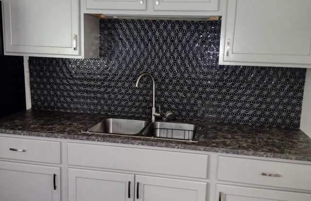 Photo of 417 W. Lima Ave.