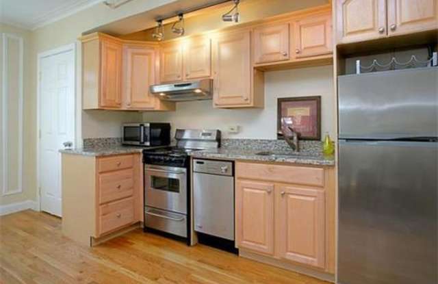 Grad Friendly Apt near Coolidge Corner w Heat  Hot Water Inc! Near T! YT VIdeo Tour