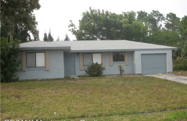 2207 BLOSSOM - 2207 SE Blossom Rd, Port St. Lucie, FL 34952