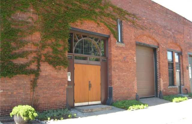 24 Essex Street