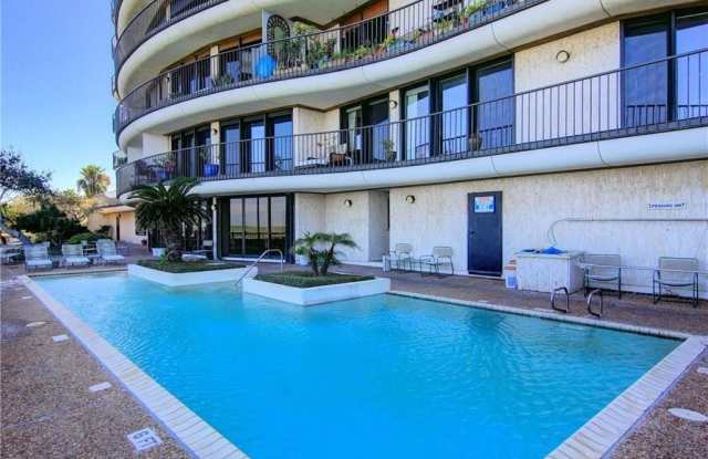 4500 Ocean Drive unit: 4A