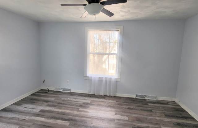 Photo of 1223 Michigan Avenue - 2