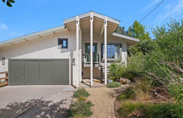 Photo of 2455 Lucca Avenue