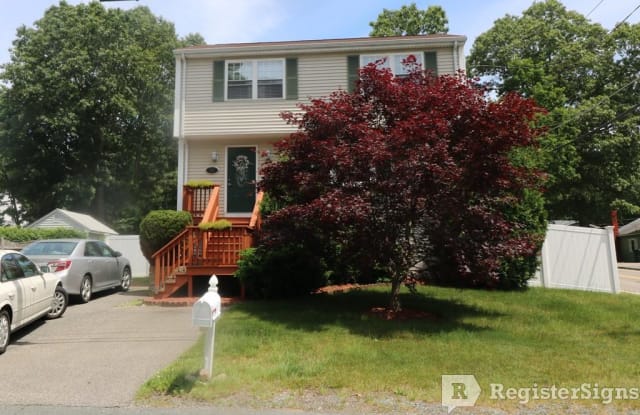 29 Fern Rd - 29 Fern Road, Holbrook, MA 02343