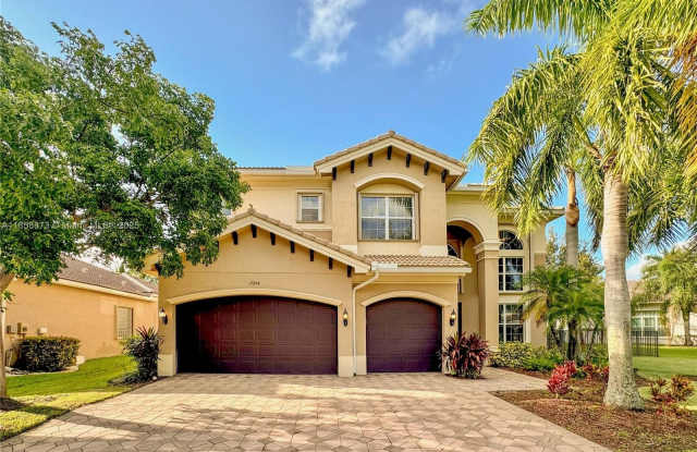 Photo of 11894 Fox Hill Cir