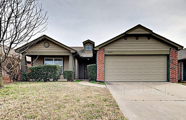 2125 E Concord St - 2125 East Concord Street, Broken Arrow, OK 74012