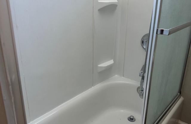 1200 S 22ND Street unit: 2Nd Floor