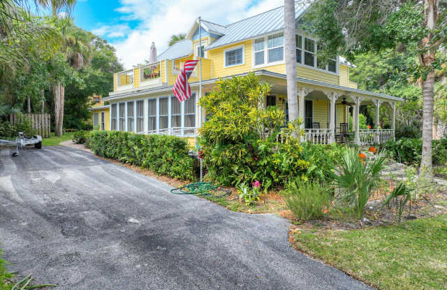 241 Indian River Drive